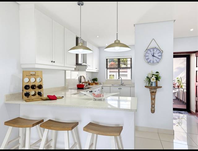 3 BEDROOM APARTMENT FOR SALE IN WILLARD BEACH